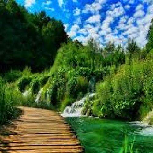 ناشناس حرفای عاشقونه وقتی پر از فریبه دنیا به چشم