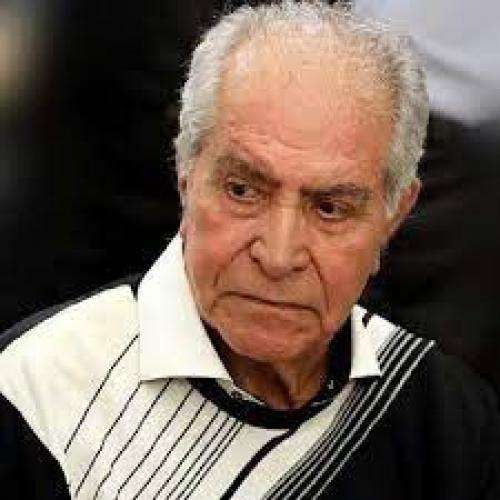 هوشمند عقیلی زیباترین جامه هایم را بپوشم من