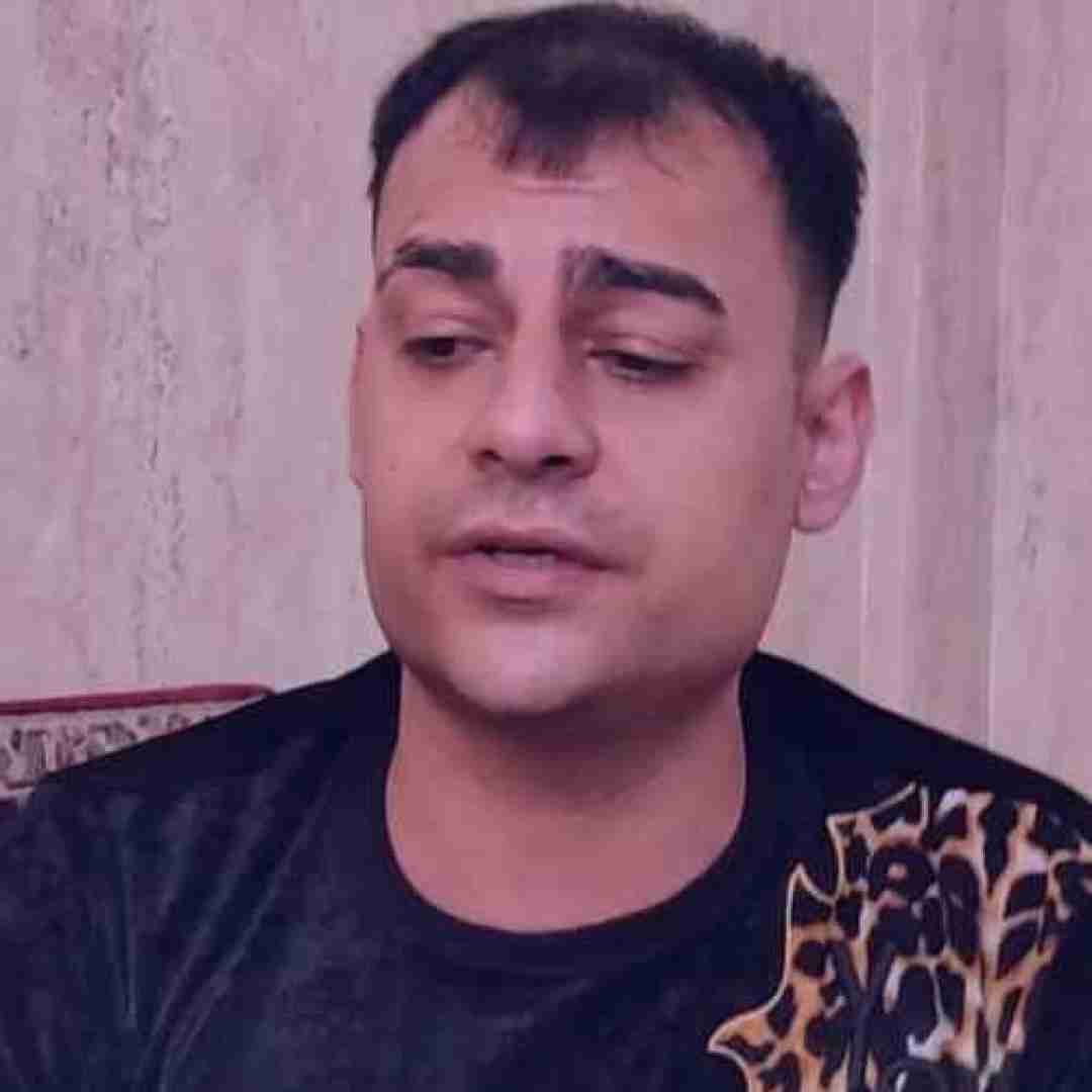 روح الله کرمی هرچی ظلمو بدبختیه و من بیچاره کردی