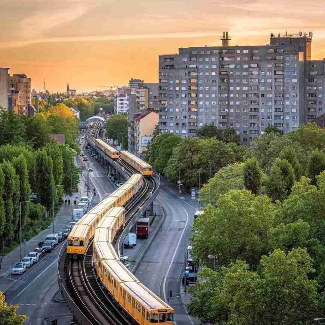  تورو به دنیا نمیدم واسه تو ادامه میدم هوش مصنوعی با صدای شادمهر