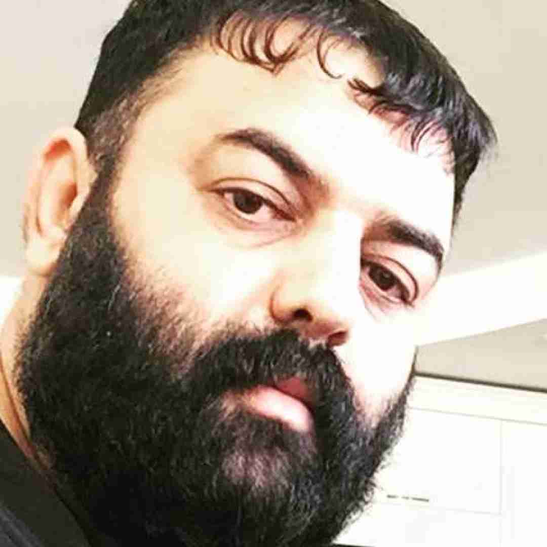 ناصر تنها خاطره ها