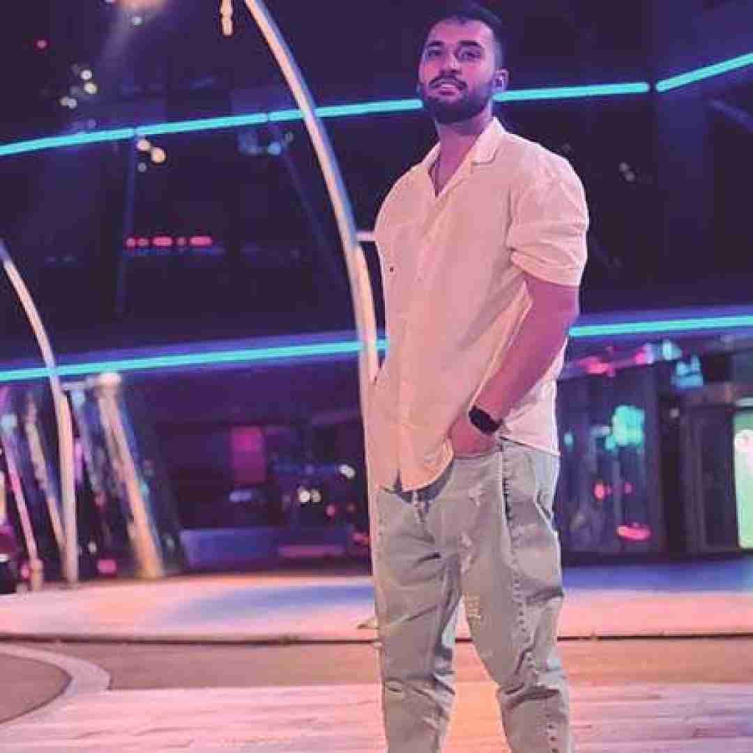 اردلان بهم گوش بده هیس حرف نزن
