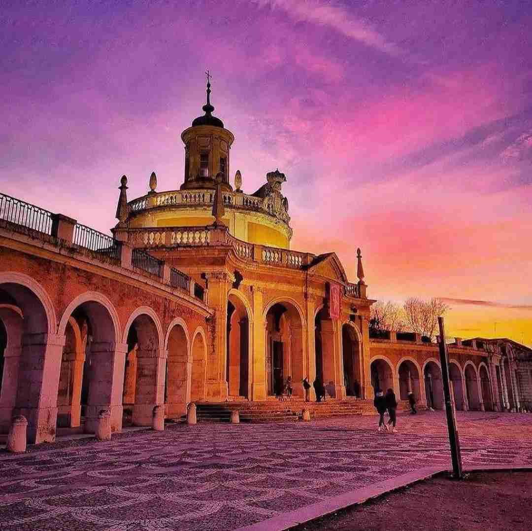  هر چقدر نگاهت میکنم واسه من کمه باز